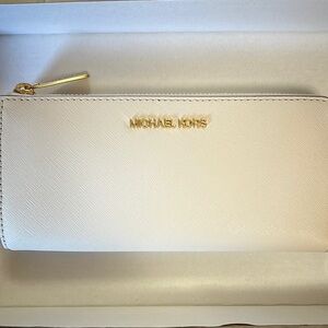 Michael Kors Lt. Cream Wallet with Gold Logo